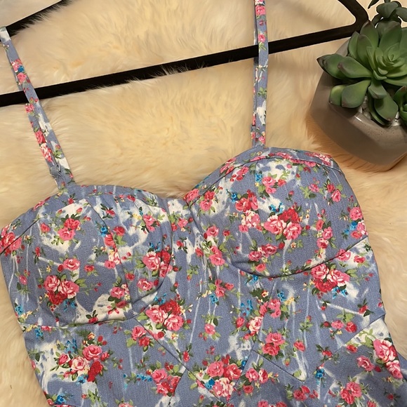 NWT Floral Denim A-Line Dress from Macy’s Size S - Picture 3 of 4